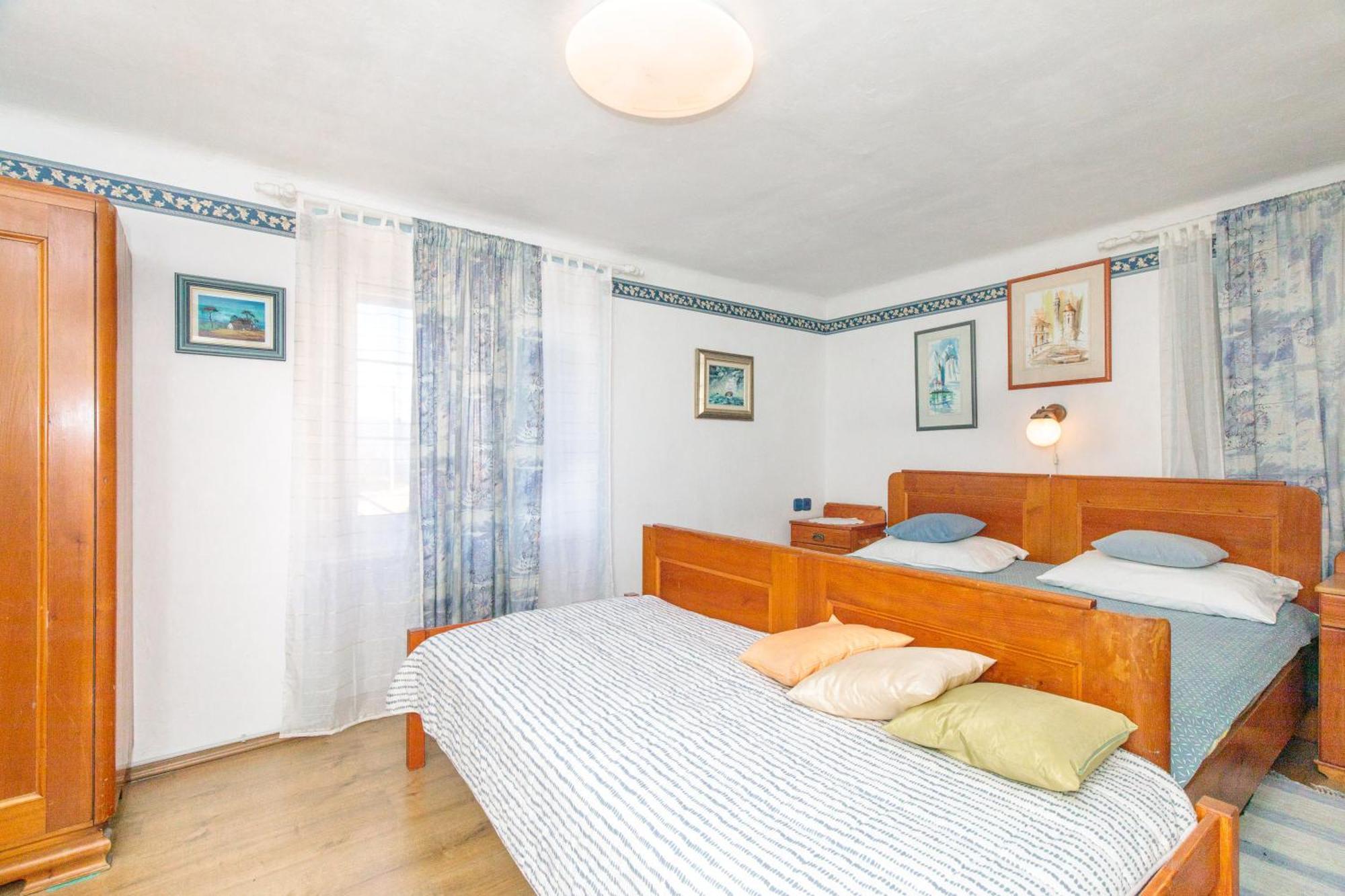 Apartment Villa Marija, Pinezici Krk Town Exterior foto